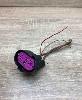 Volkswagen Tiguan Plug wire 1J0906234