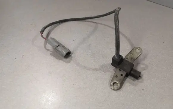 Renault Espace III Crankshaft position sensor 10175013