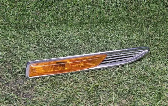 Ford Mondeo MK IV Front fender indicator light 7S7113K354AD