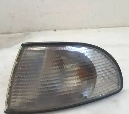 Audi A4 S4 B5 8D Front indicator light 01474 30220P