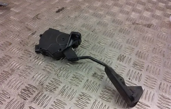 Toyota Prius (XW30) Accelerator throttle pedal 78110-47010