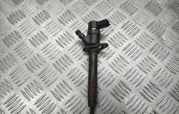 Volvo V70 Fuel injector 31303259 0986435120