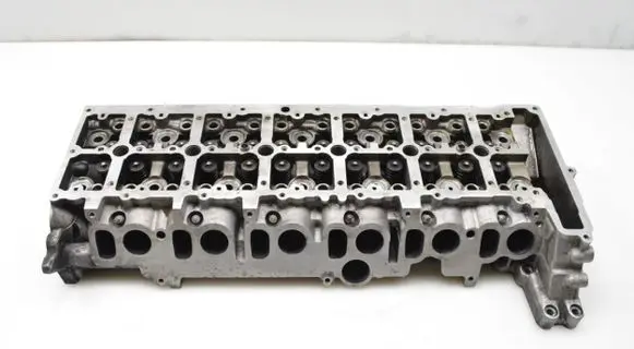 BMW X6 E71 Engine head 7800003