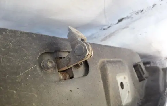 Fiat Grande Punto Rear door check strap stopper