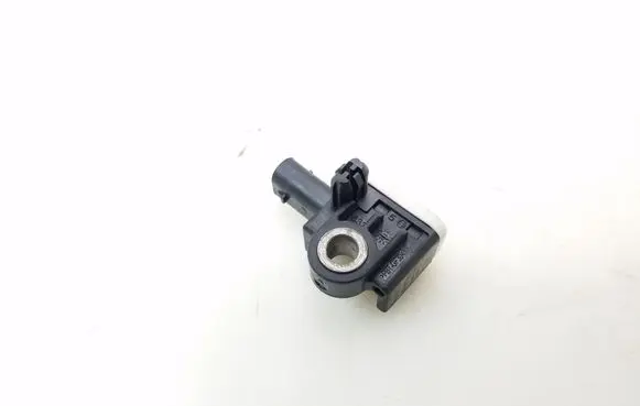 Mercedes-Benz B W246 W242 Airbag deployment crash/impact sensor A1668210151