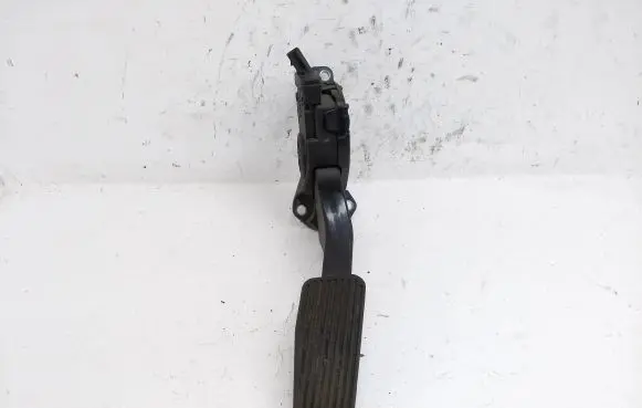 Chrysler Town & Country V Accelerator throttle pedal 05281225AA 6PV933903