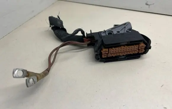 Audi Q5 SQ5 ABS module connector plug 6Q0973038A