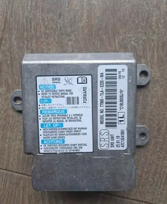 Honda CR-V Airbag control unit/module 77960TLAE220M4