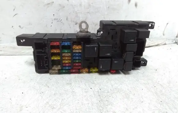 Volvo S60 Fuse module 8678449 518828009