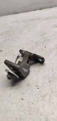 Volkswagen PASSAT B8 Tailgate/trunk/boot hinge 8v3827299a