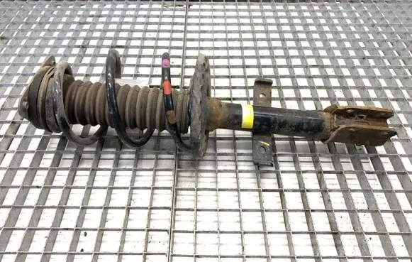 Renault Captur Front shock absorber/damper