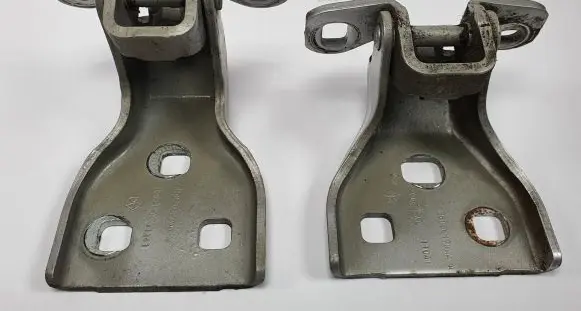 Chrysler Sebring (ST-22 - JR) Front door hinge set 05056179AA