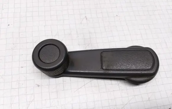 Mitsubishi Galant Front door window winding handle MB517605