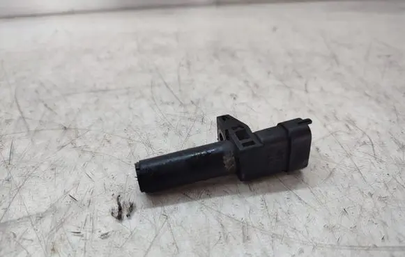 Mercedes-Benz C W204 Crankshaft position sensor 