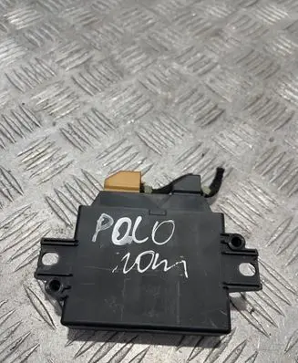 Volkswagen Polo V 6R Parking PDC control unit/module 8E0972112 6R0919475C