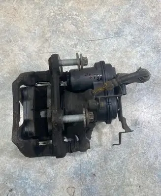 BMW 5 G30 G31 Rear brake caliper
