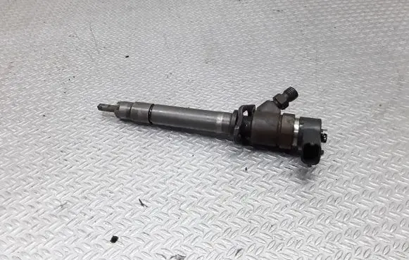 Volvo S60 Fuel injector 0445110078