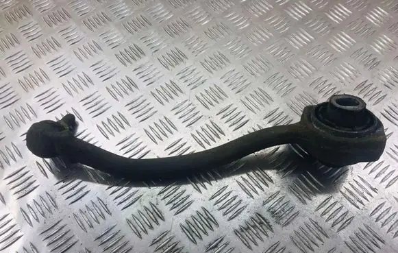Mercedes-Benz C W203 Front lower control arm/wishbone 20333309114