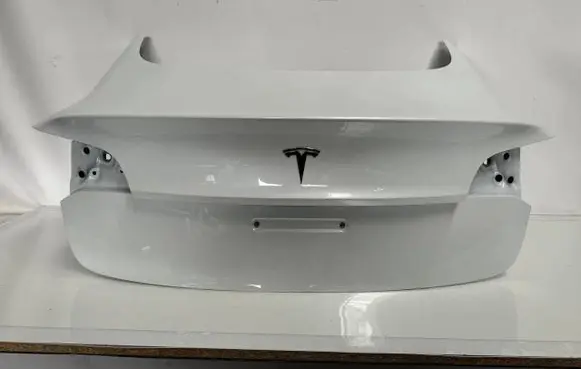 Tesla Model 3 Tailgate/trunk/boot lid 1601460E0A