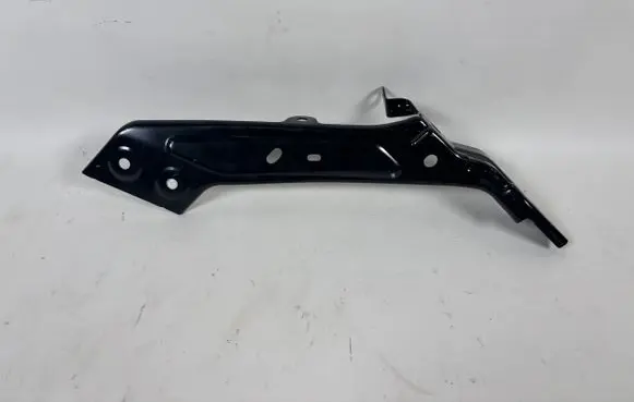 Renault Megane IV Fender mounting bracket