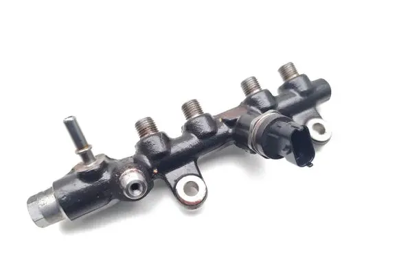 Renault Kangoo II Fuel main line pipe