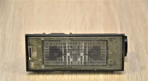 Renault Laguna III Number plate light