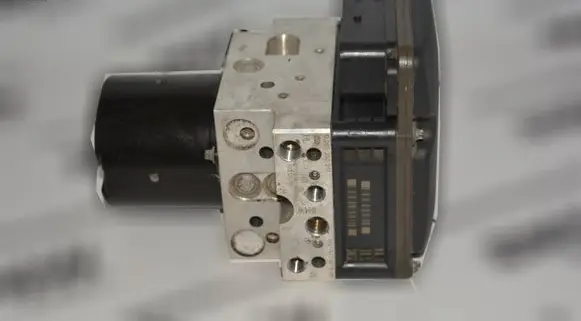 BMW 5 E60 E61 ABS Pump 6783413 6783415