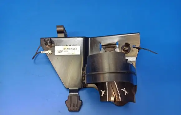 Land Rover Discovery 5 Fuel filter bracket/mount holder HPLA9B262BA