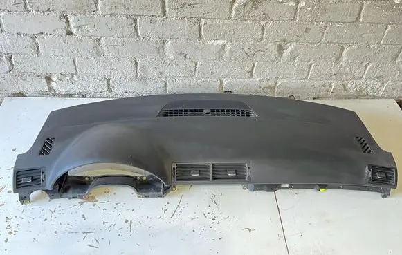 Audi A4 S4 B7 8E 8H Dashboard
