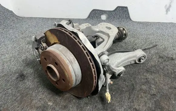 BMW X5 E70 Rear wheel hub spindle/knuckle 