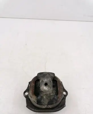 BMW X5 E70 Engine mount bracket
