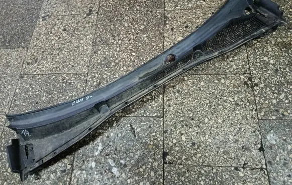 Subaru Legacy Wiper trim 91411AG010