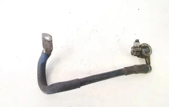 Volkswagen Golf V Positive cable (battery) 1t0971235a
