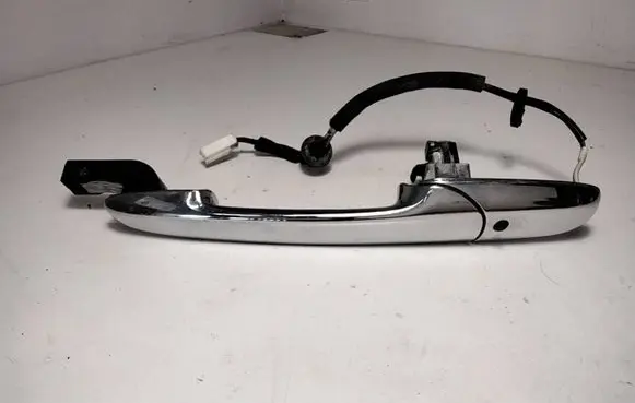 Mazda CX-7 Front door exterior handle Q8332