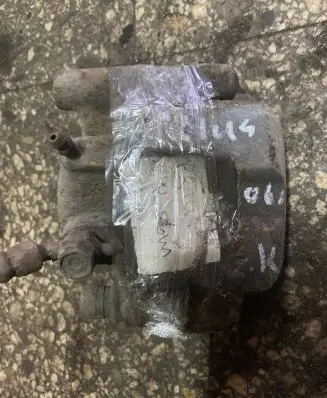 Toyota Prius (XW20) Rear brake caliper