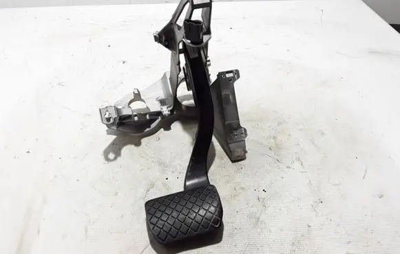 Audi A6 S6 C6 4F Brake pedal 4F1723117D