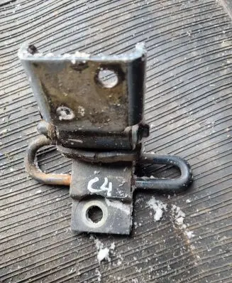 Audi A6 S6 C4 4A Front door lower hinge 