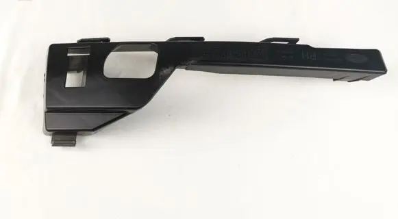 Ford Focus Front bumper mounting bracket 4M5117e856AC