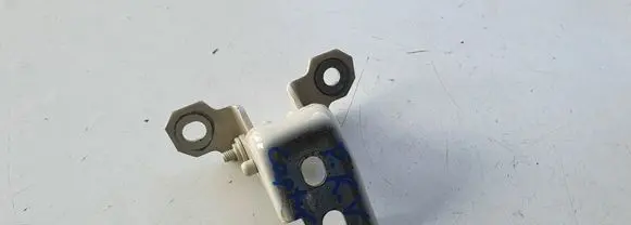 Renault Captur Front door upper hinge