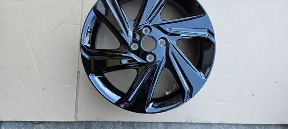 Toyota Aygo X R17 alloy rim