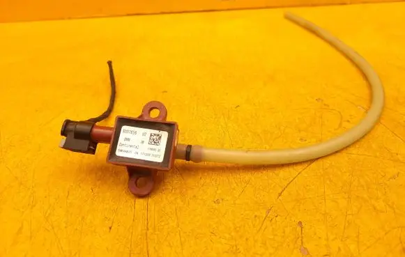 BMW 5 G30 G31 Airbag deployment crash/impact sensor 9337656