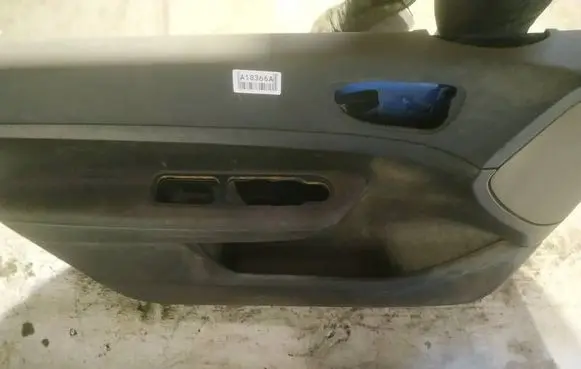 Peugeot 307 Front door card panel trim