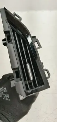 Subaru Outback (BT) Dash center air vent grill 66110AN03B