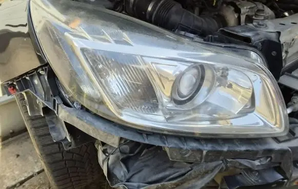 Opel Insignia A Headlight/headlamp
