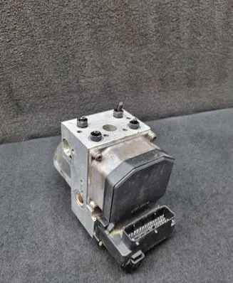 Audi A6 S6 C5 4B ABS Pump 3B0614111 0265220621 0273004573