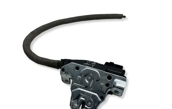 Mercedes-Benz E C207 W207 Tailgate/trunk/boot lock/catch/latch A2047500185