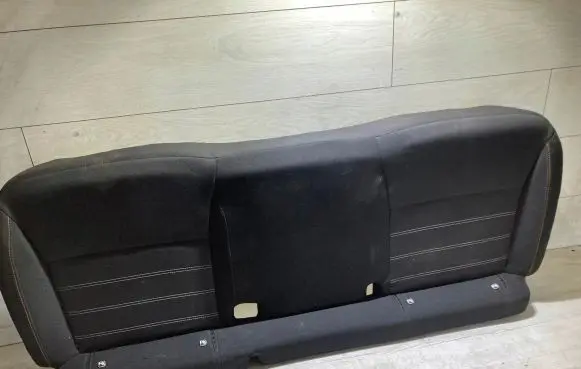 Dacia Sandero III Rear seat 683102r3