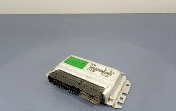 KIA Carens I Engine control unit/module ECU 0261207465