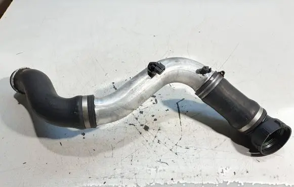 BMW 3 E90 E91 Intercooler hose/pipe 7793784