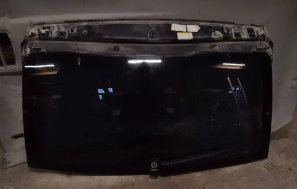 Porsche Cayenne (9PA) Opening tailgate glass 